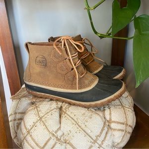 Sorel Out N About Waterproof Leather Women Duck Boots